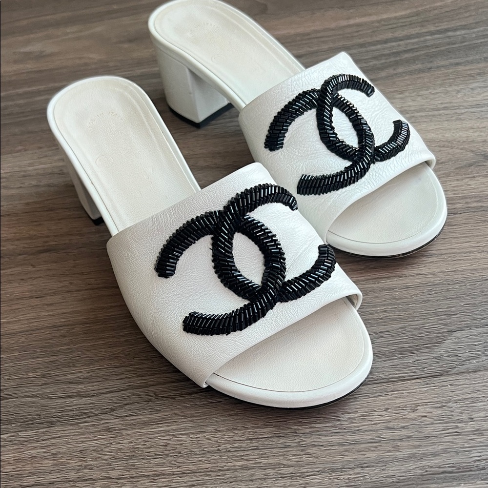 CHANEL White and Black Mules, 100% Authentic
